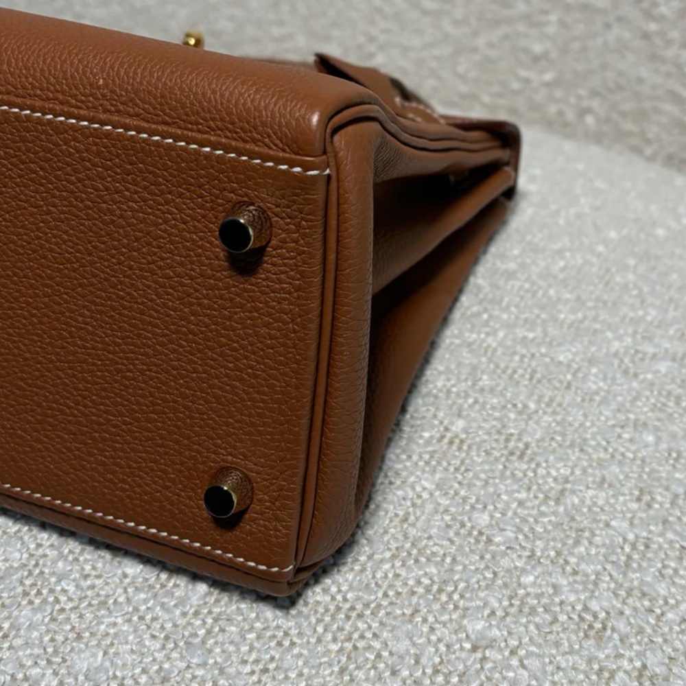 Authentic Hermes Kelly 28 Gold Togo GHW - Picture 9 of 16